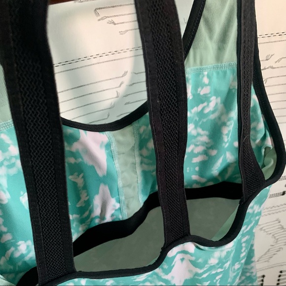 • [Fabletics] Zion Seafoam Tank • - Picture 7 of 13